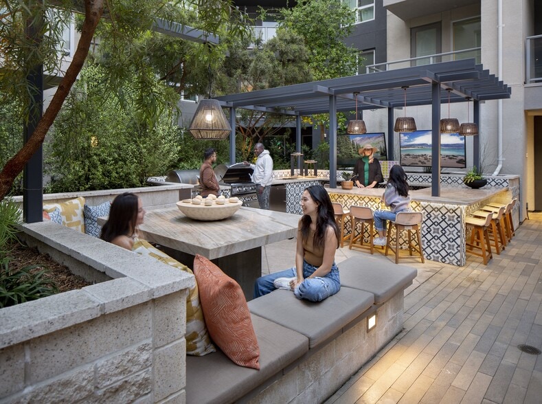 More Photos Of 5901-5921 Center Dr, Los Angeles Apartments For Lease