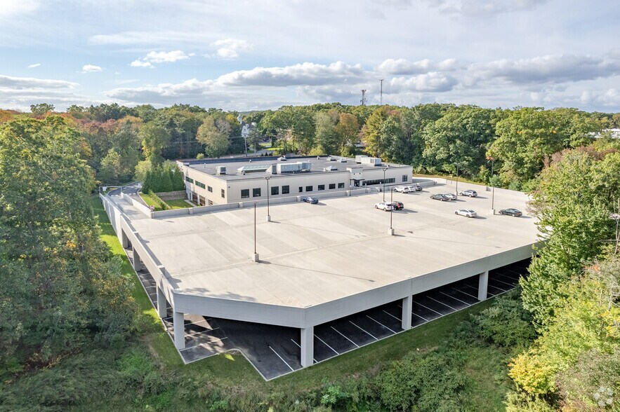 More Photos Of 1598 S County Trl, East Greenwich Medical For Lease