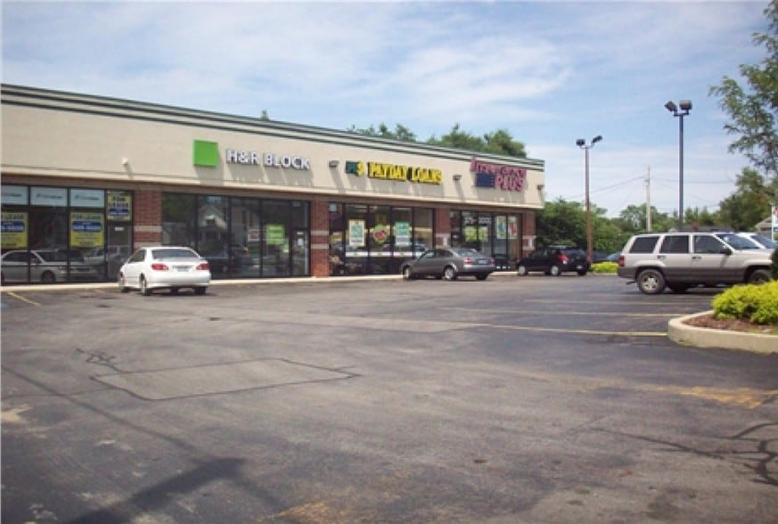 More Photos Of 954 E New York St, Aurora Storefront For Lease
