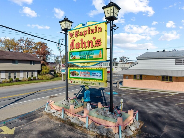 More Photos Of 1424 Main St, Sylvan Beach Restaurant For Sale