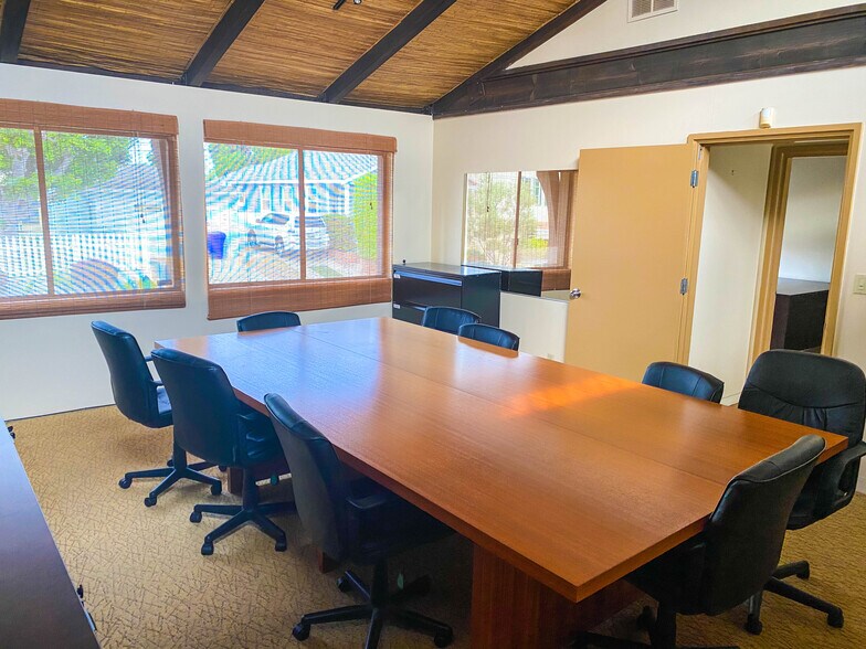 More Photos Of 3621-3629 N Sepulveda Blvd, Manhattan Beach Storefront Retail Office For Lease