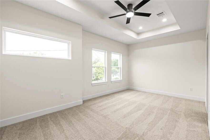 More Photos Of 4521 Newberry St, Houston Multifamily For Sale