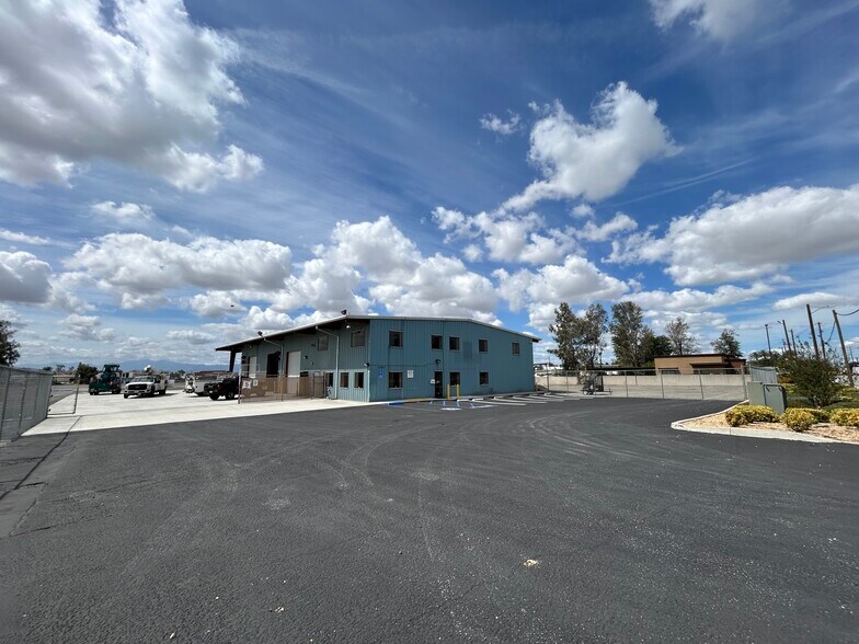 More Photos Of 13831 Slover Ave, Fontana Land For Lease