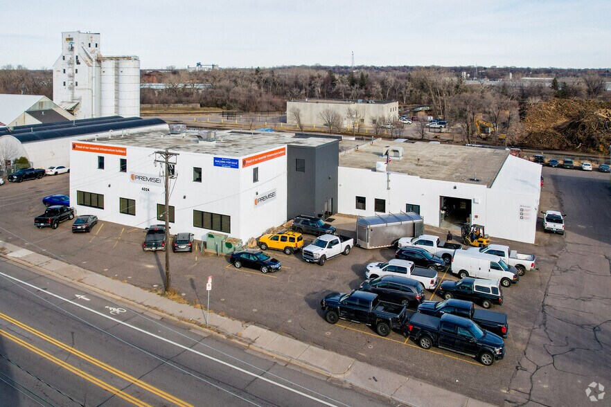 More Photos Of 4024 Washington Ave N, Minneapolis Warehouse For Lease