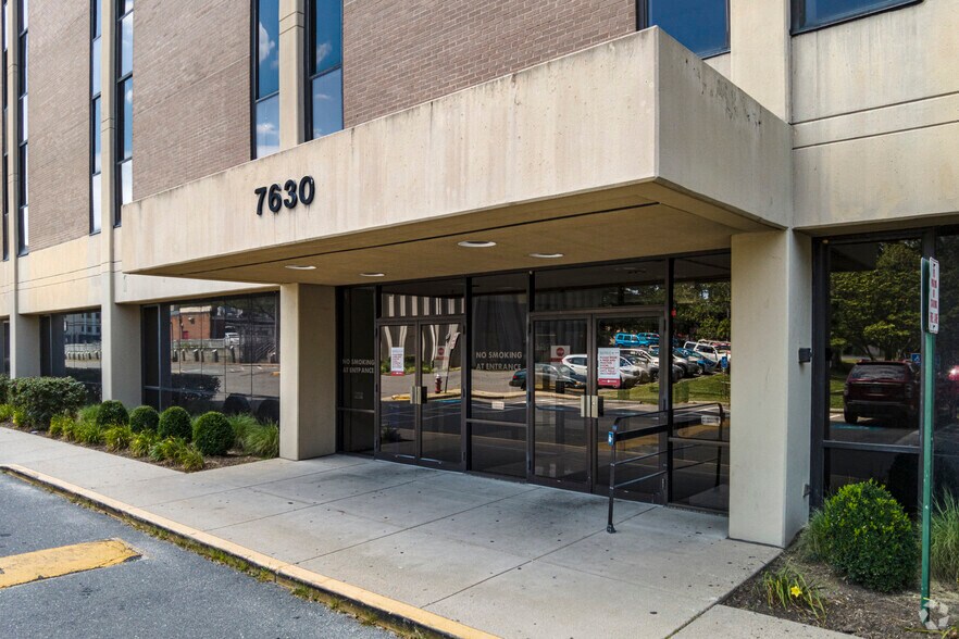 More Photos Of 7630 Little River Tpke, Annandale Office For Lease
