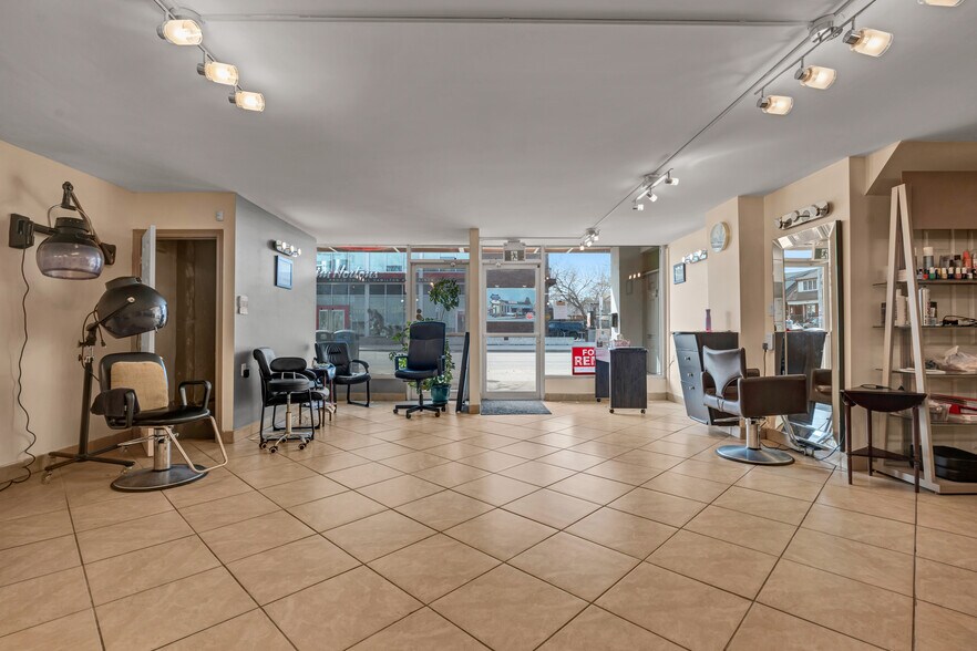 More Photos Of 70 Ottawa St N, Hamilton Storefront Retail Residential For Lease