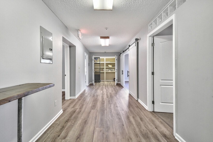 More Photos Of 2968 Rainbow Rd, Jacksonville Medical For Sale