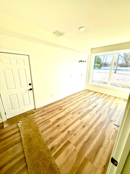 More Photos Of 216 Kings Mills Rd, Mason Coworking Space