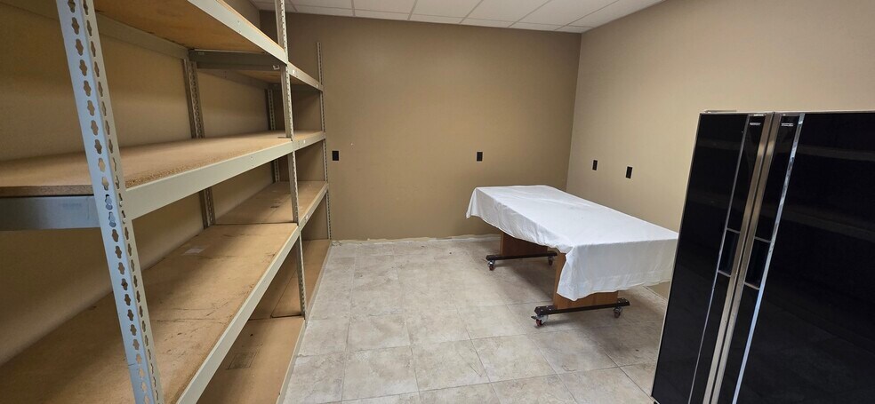 More Photos Of 8725 Youngerman Ct, Jacksonville Warehouse For Lease