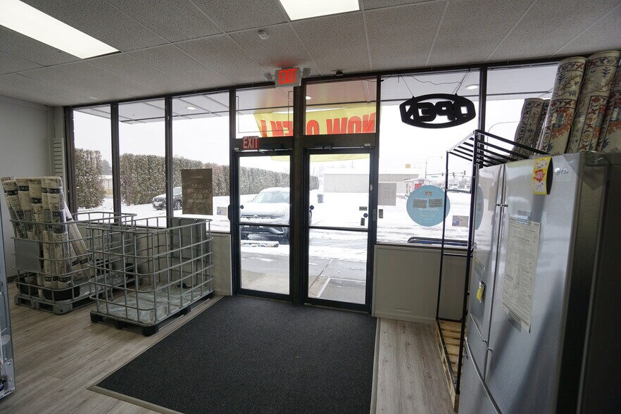 More Photos Of 3001 Main St, Union Gap Freestanding For Sale