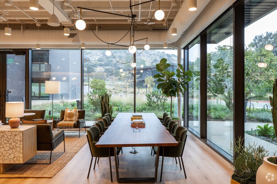 Photo of 1st Floor Ste Malibu Horizon Wing