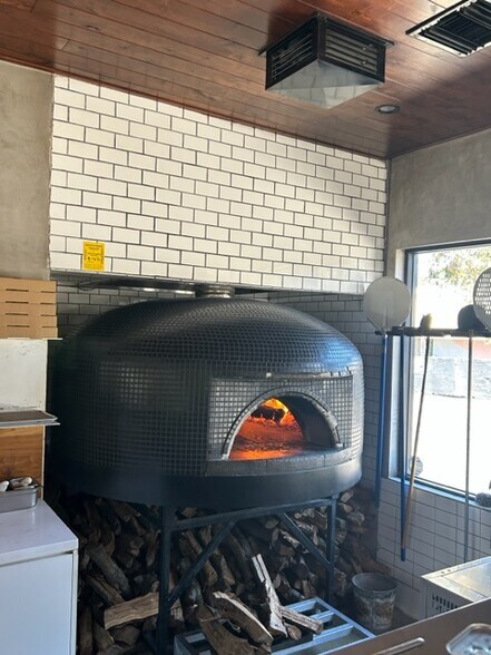 More Photos Of 2861 W Sunset Blvd, Los Angeles Restaurant For Lease