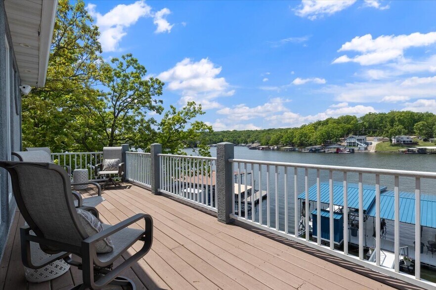 More Photos Of 415 Gardenia Cir, Sunrise Beach Hospitality For Sale