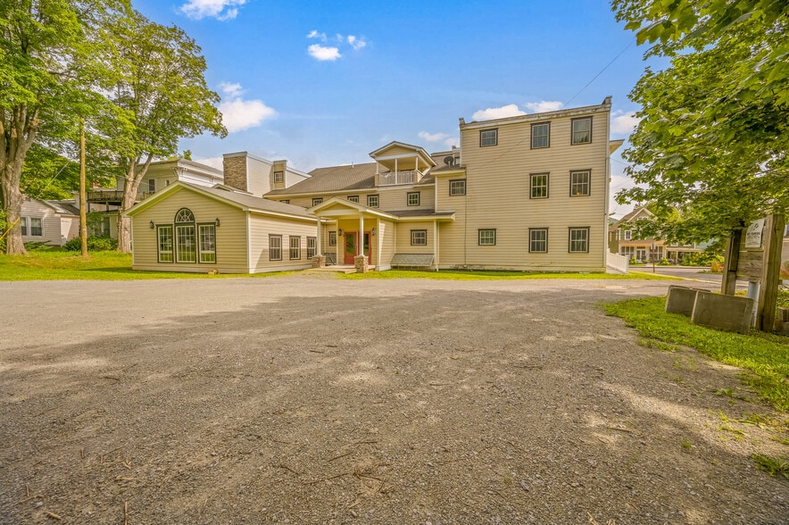 More Photos Of 56 Main St, Stamford Hotel For Sale