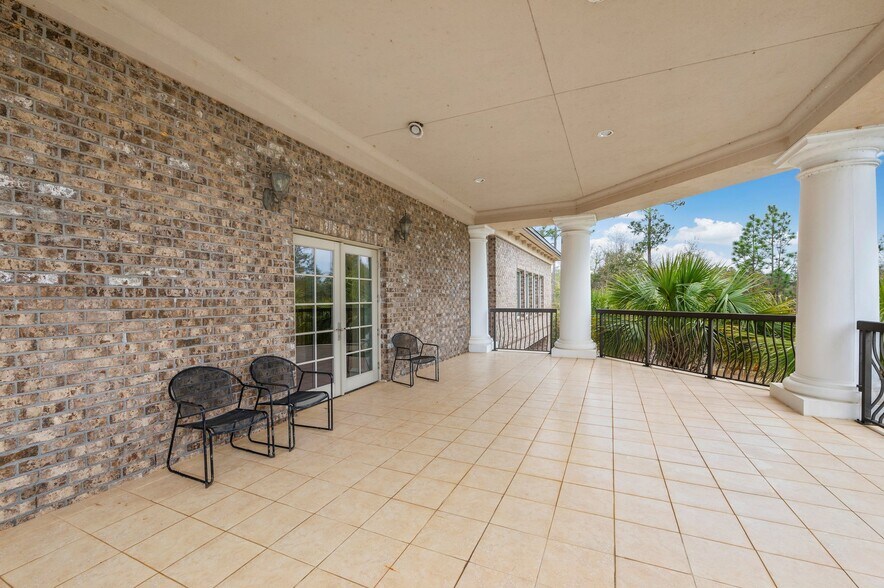 More Photos Of 3201 Heritage Plantation Blvd, Laurel Hill Office For Sale
