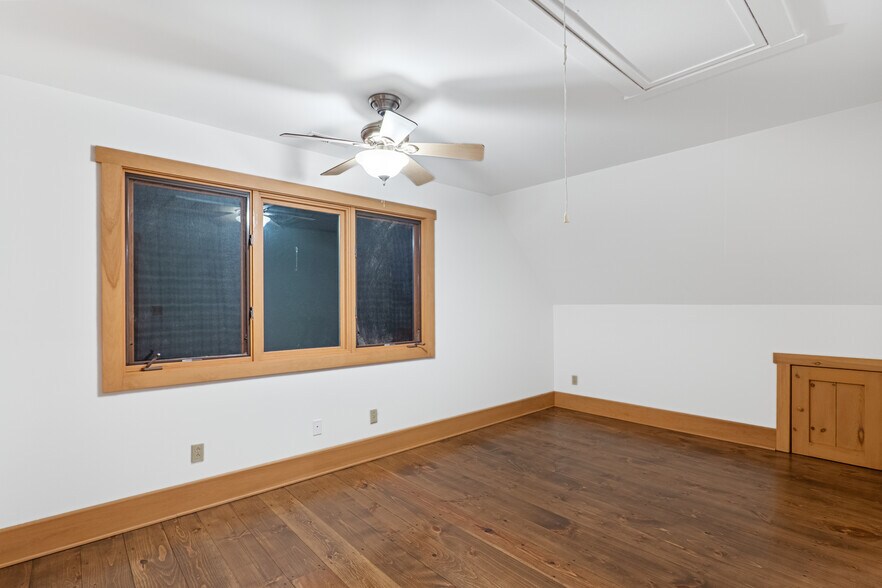 More Photos Of 243 Ridgeline Dr, Brevard Specialty For Sale