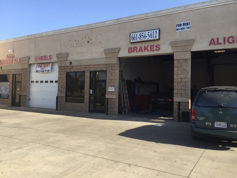More Photos Of 1017 Bear Mountain Blvd, Arvin Auto Repair For Sale