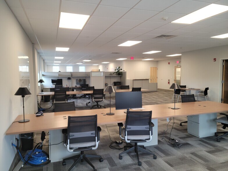 More Photos Of 16 N Greenbush Rd, Troy Freestanding For Lease