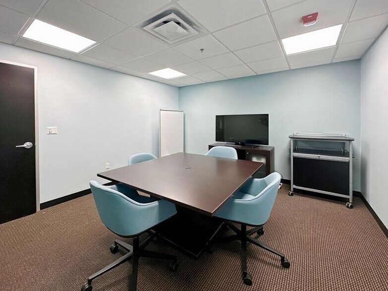 More Photos Of 120 N Washington Sq, Lansing Coworking Space