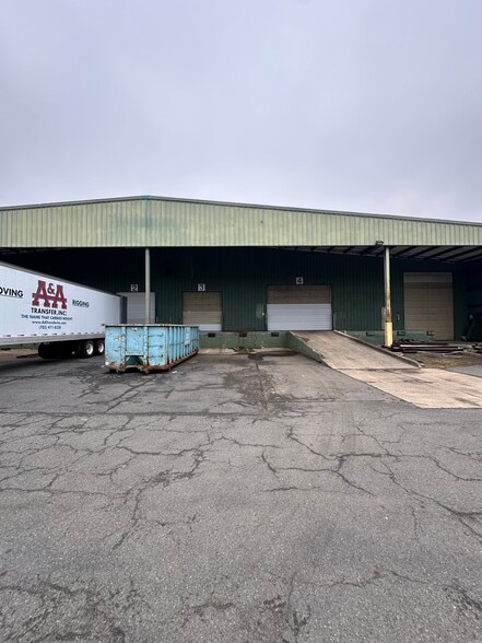 More Photos Of 7350-7380 Gallerher Rd, Gainesville Unknown For Lease