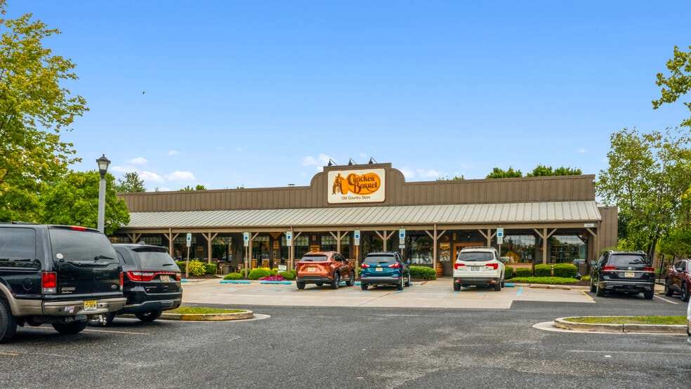 More Photos Of 110 Hancock Ln, Mount Holly Restaurant For Sale