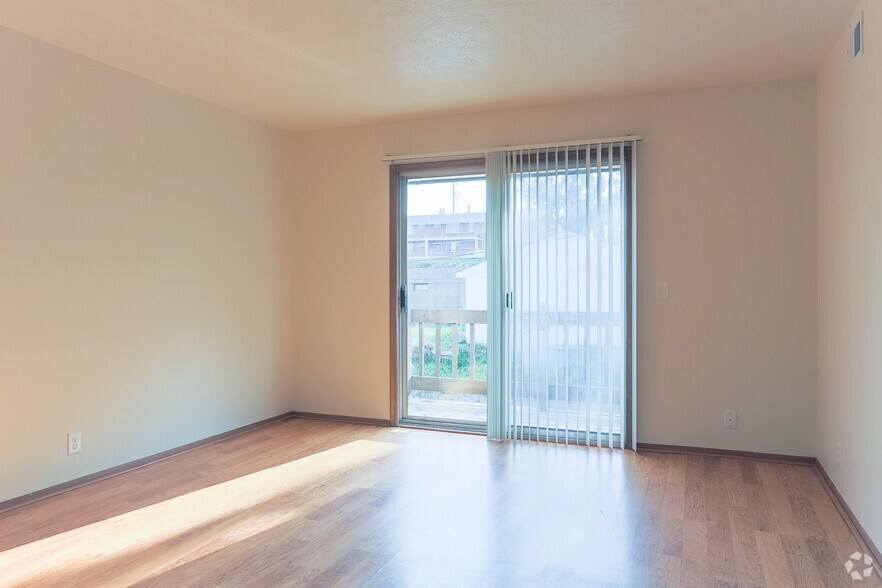 More Photos Of 1367-1369 S 76th Ave, Omaha Apartments For Sale