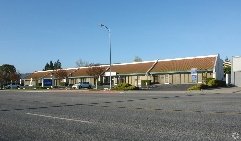 More Photos Of 8833 Monterey St, Gilroy Medical For Lease