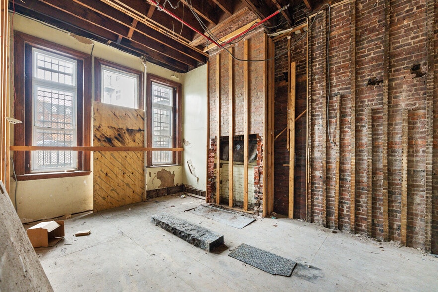 More Photos Of 67-69 Lincoln Park, Newark Apartments For Sale