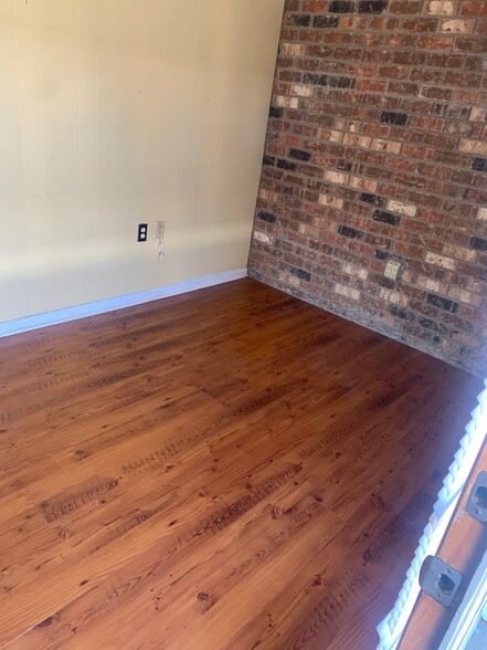 More Photos Of 11768 S Harrells Ferry Rd, Baton Rouge Office For Lease