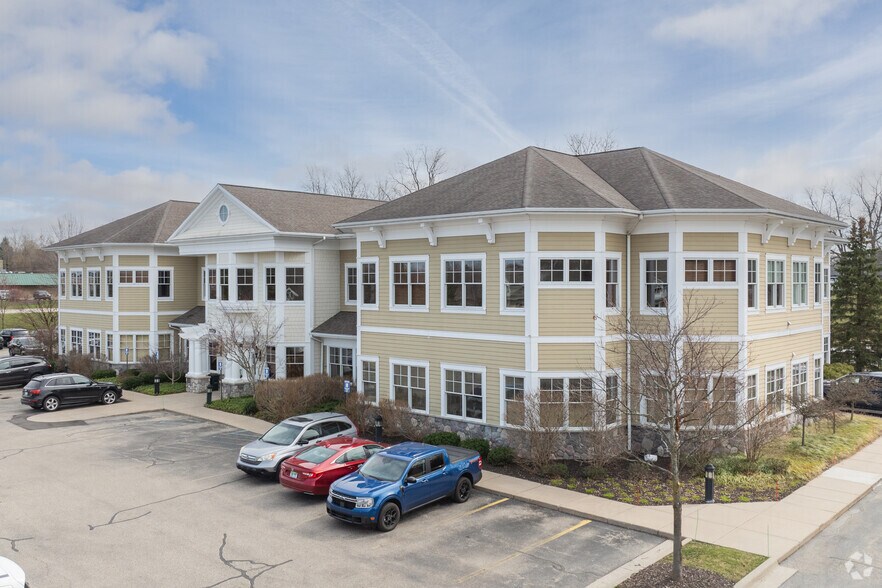 More Photos Of 1179 E Paris Ave SE, Grand Rapids Medical For Lease