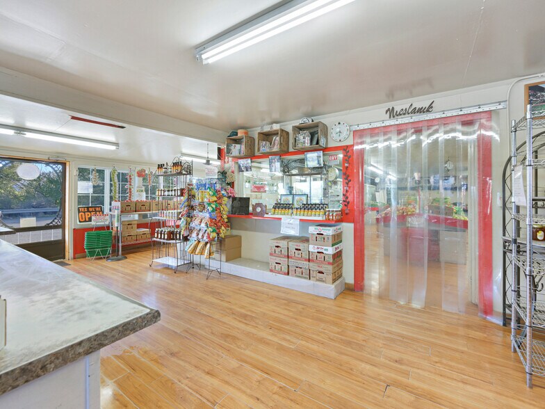 More Photos Of 2889 C Rd, Grand Junction Specialty For Sale