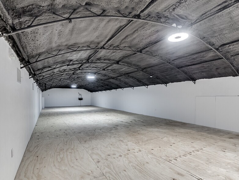 More Photos Of 2922 Cashion Pl, Oklahoma City Warehouse For Sale