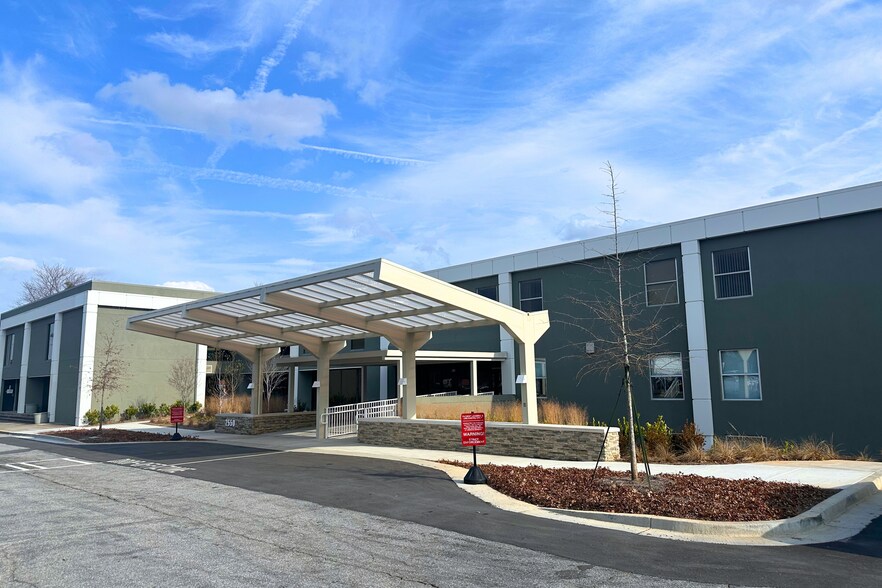 Primary Photo Of 2550 Windy Hill Rd SE, Marietta Medical For Lease