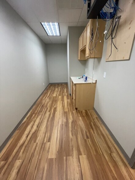 More Photos Of 2118 Vadalabene Dr, Maryville Medical For Lease