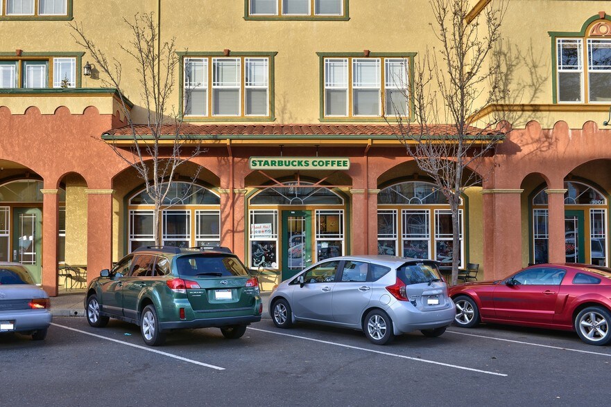 More Photos Of 220 Windsor River Rd, Windsor Apartments For Sale