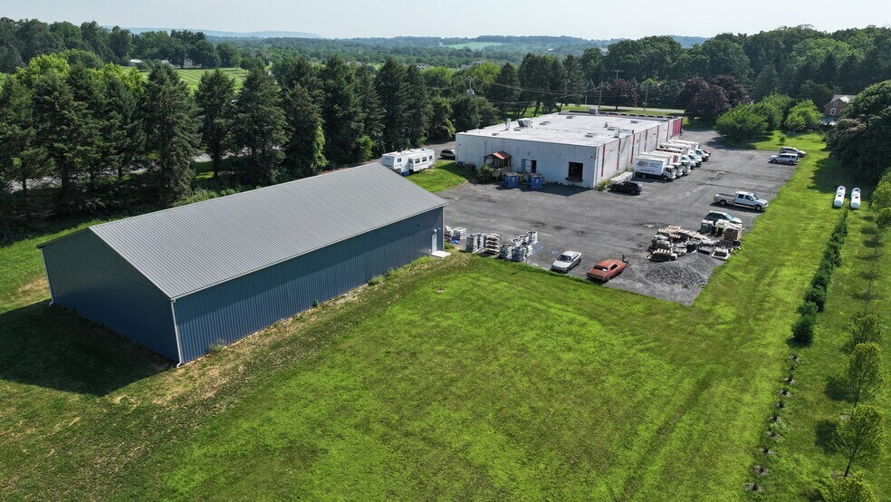 More Photos Of 231 Moorestown Dr, Bath Manufacturing For Sale