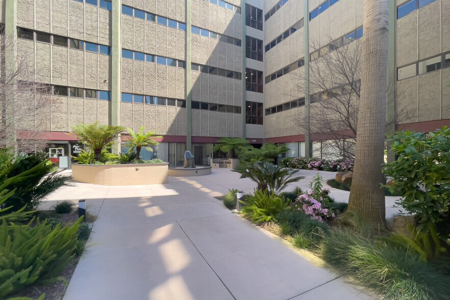 More Photos Of 8929-8939 S Sepulveda Blvd, Los Angeles Office For Lease