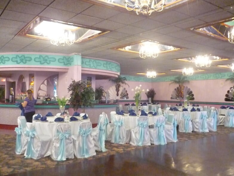 More Photos Of 6071 S Archer Ave, Chicago Restaurant For Sale