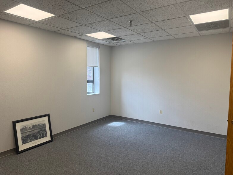 More Photos Of 110 Winn St, Woburn Office For Lease