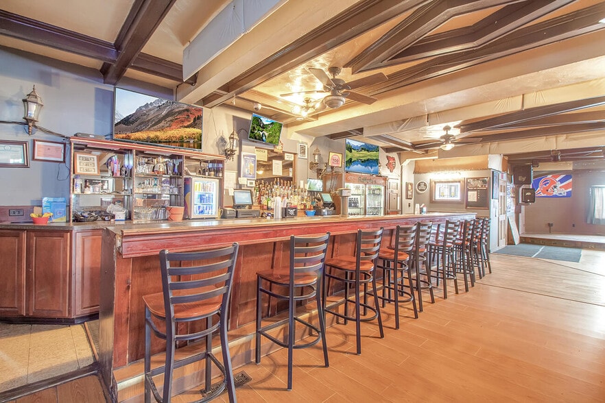 More Photos Of 16 Ellicott Pl, Depew Restaurant For Sale
