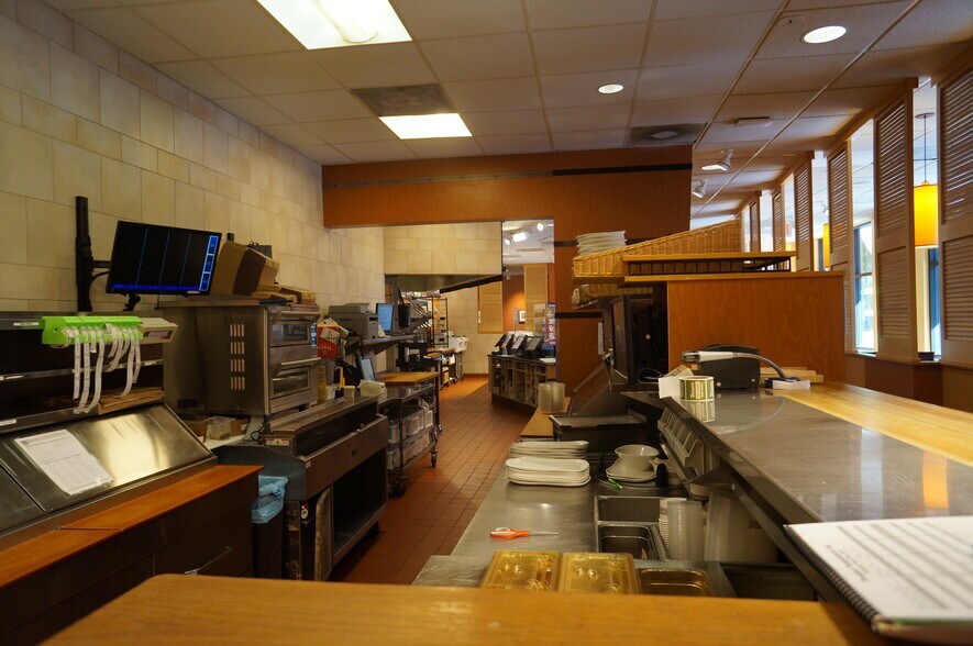 More Photos Of 1012 William Hilton Pky, Hilton Head Island Restaurant For Lease