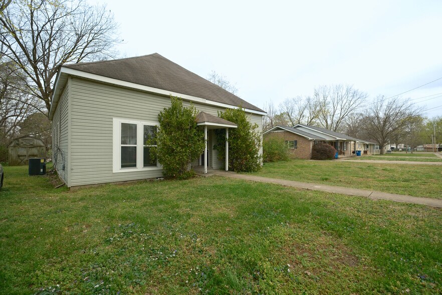 Primary Photo Of 312 Woodland St, Martin Multifamily For Sale