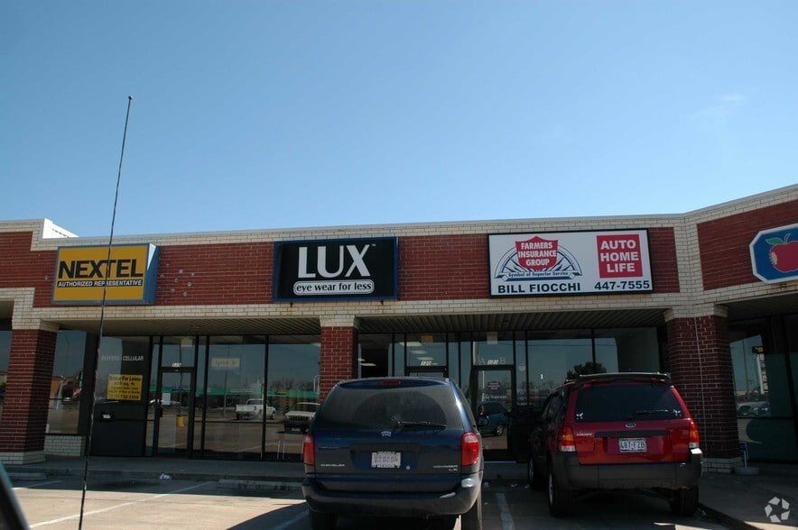 More Photos Of 251 SW Wilshire Blvd, Burleson Unknown For Lease