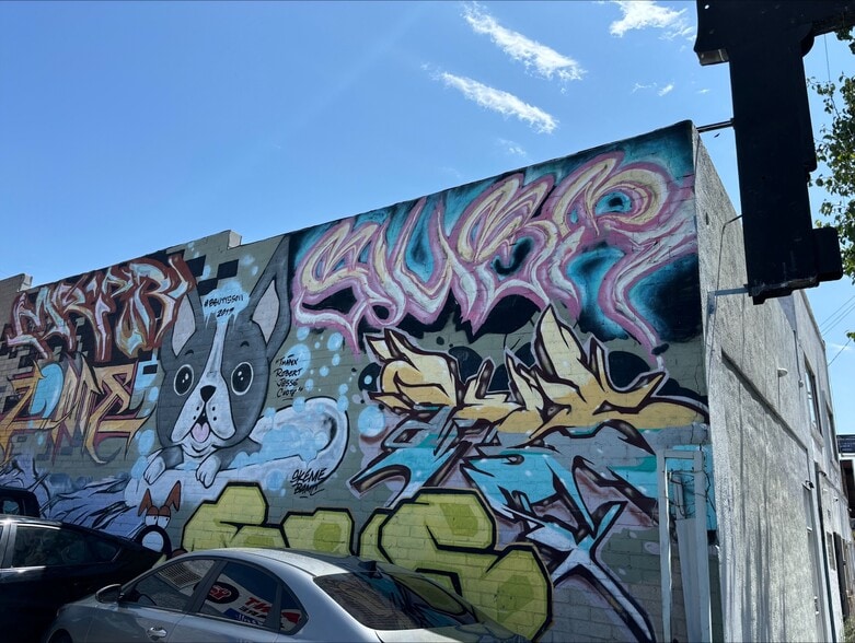 More Photos Of 5011 W Adams Blvd, Los Angeles Freestanding For Sale