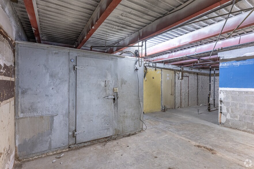 More Photos Of 2455 E Sunrise Blvd, Fort Lauderdale Loft Creative Space For Sale