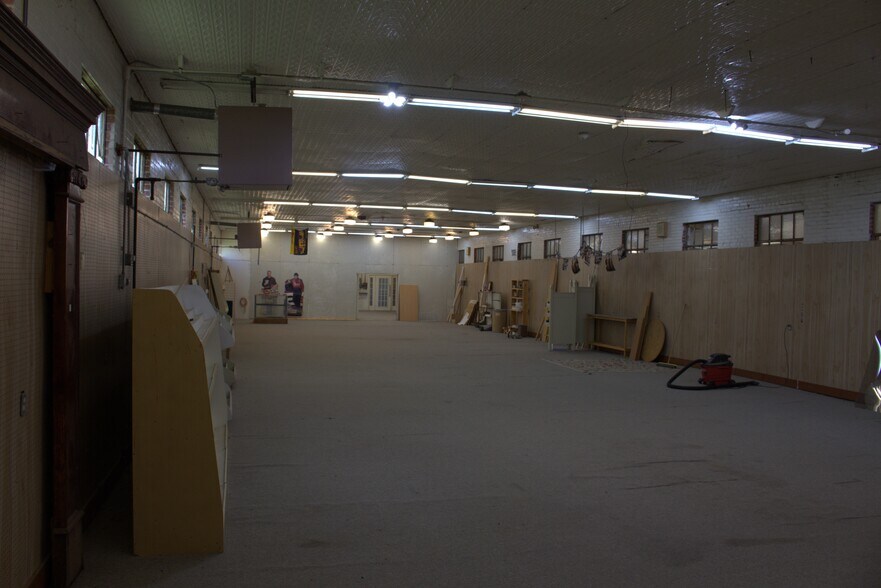 More Photos Of 144 Runnymeade rd, Bunker Hill General Retail For Sale