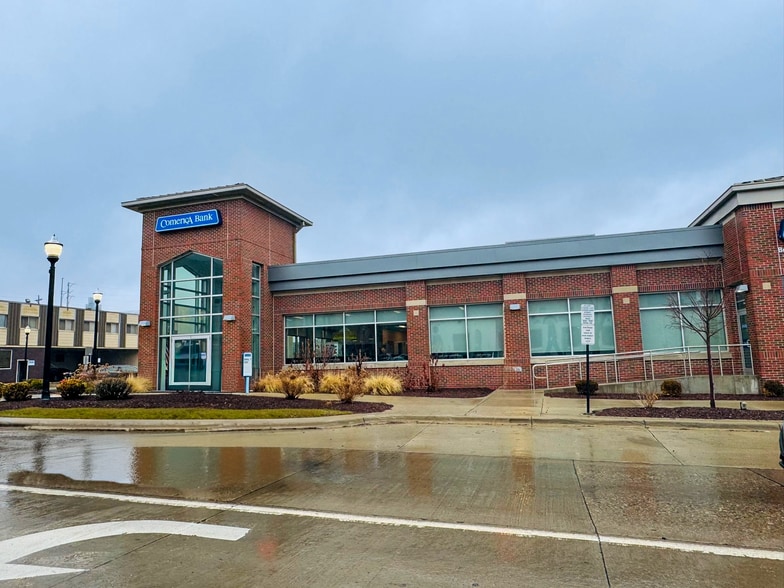 Primary Photo Of 301 N Jackson St, Jackson Bank For Sale