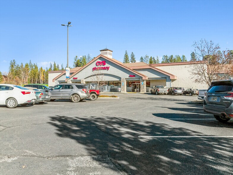More Photos Of 1595 Main St, Weaverville Drugstore For Sale