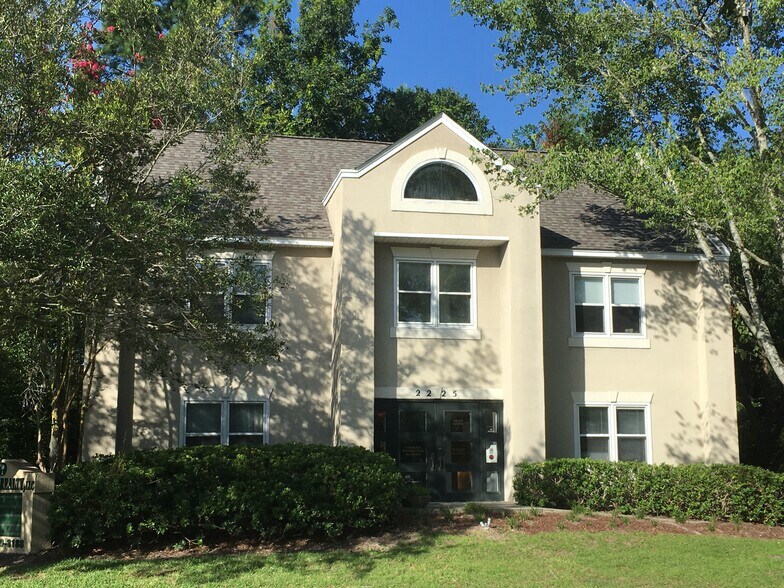 More Photos Of 2225 Ashley Crossing Dr, Charleston Office Residential For Lease