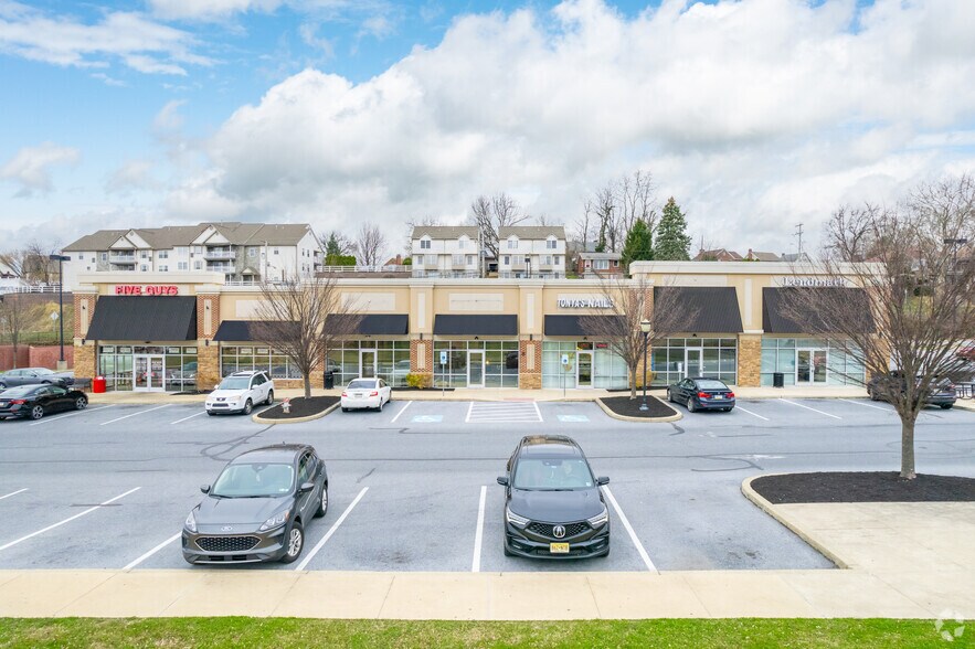 More Photos Of 3564 Penn Ave, Sinking Spring Unknown For Lease